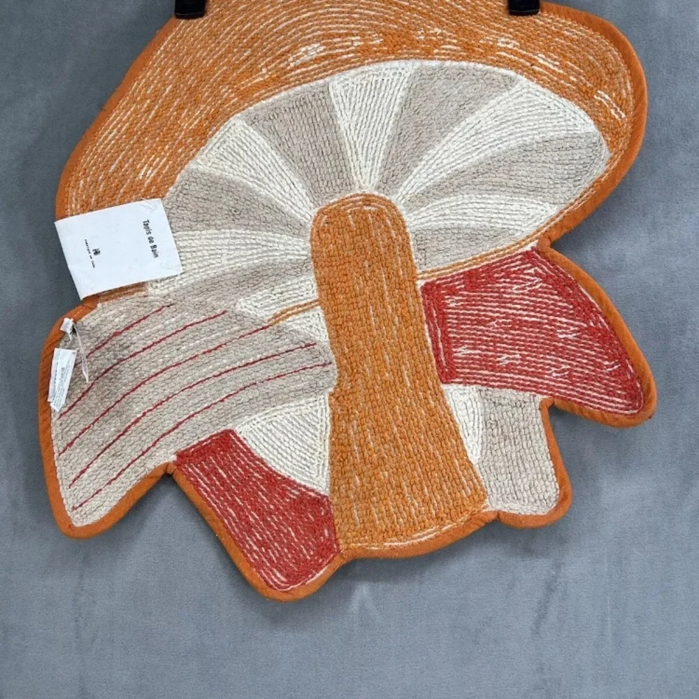 New! Urban Outfitters mushroom 🍄 bathmat